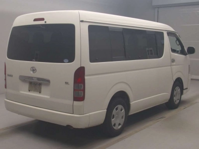 TOYOTA HIACE WAGON