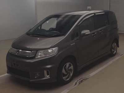 HONDA FREED SPIKE HYBRID