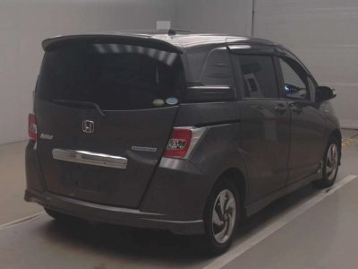 HONDA FREED SPIKE HYBRID