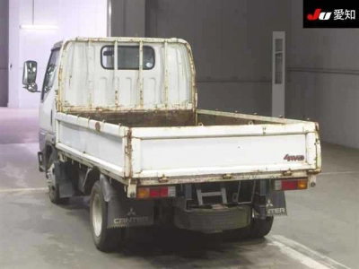 MITSUBISHI CANTER