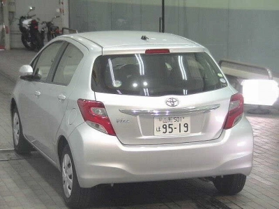 TOYOTA VITZ