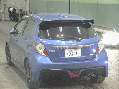 TOYOTA VITZ
