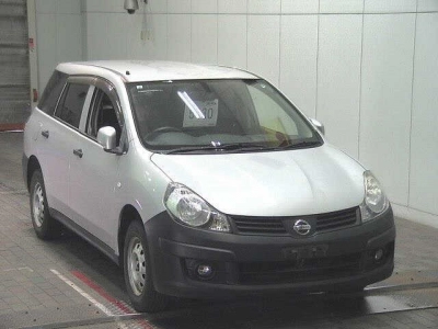 NISSAN AD VAN