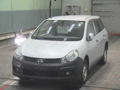 NISSAN AD VAN