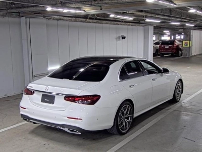 MERCEDES BENZ E CLASS