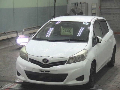 TOYOTA VITZ