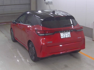 NISSAN AURA