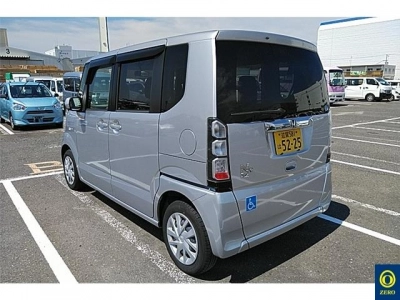 HONDA N BOX +