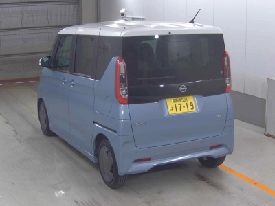 NISSAN ROOX