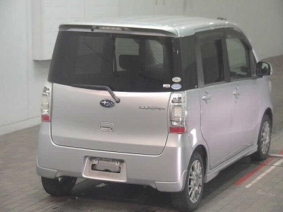SUBARU LUCRA
