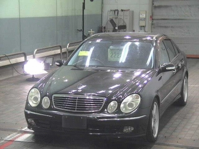 MERCEDES BENZ E CLASS