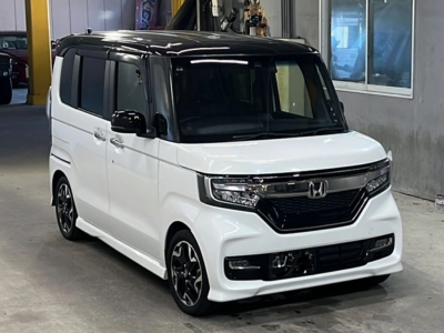 HONDA N BOX CUSTOM