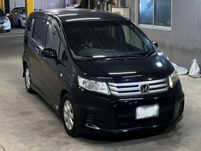 HONDA FREED SPIKE