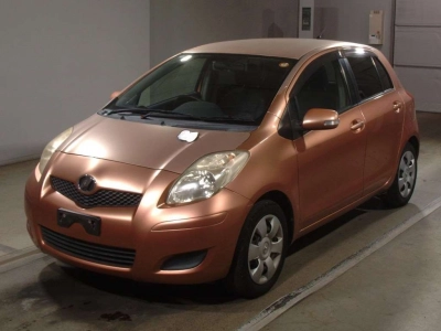 TOYOTA VITZ