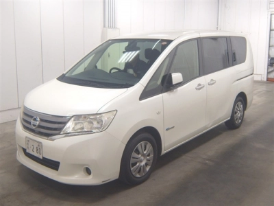 NISSAN SERENA
