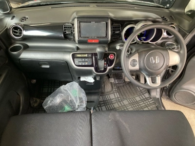 HONDA N BOX +