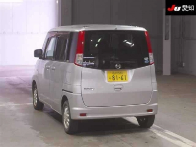 NISSAN ROOX