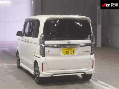 HONDA N BOX CUSTOM