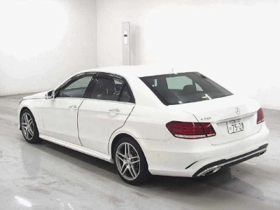 MERCEDES BENZ E CLASS