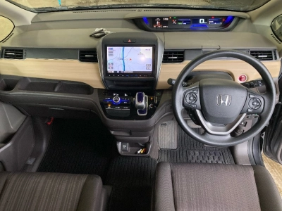 HONDA FREED HYBRID