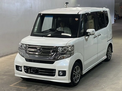 HONDA N BOX CUSTOM
