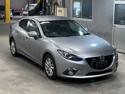 MAZDA AXELA HYBRID