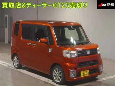 DAIHATSU WAKE