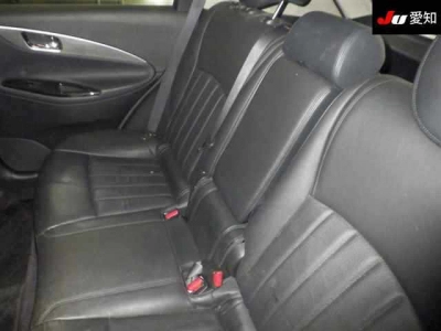 NISSAN SKYLINE CROSSOVER