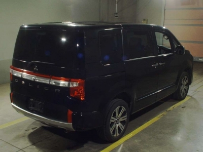 MITSUBISHI DELICA D:5