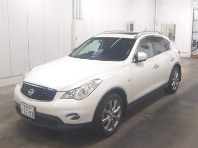 NISSAN SKYLINE CROSSOVER