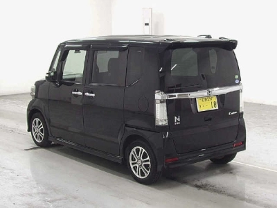 HONDA N BOX CUSTOM