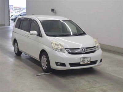 TOYOTA ISIS