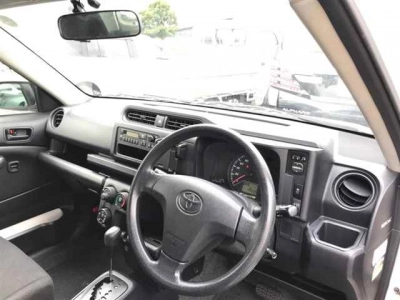 TOYOTA SUCCEED VAN