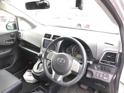 TOYOTA RACTIS