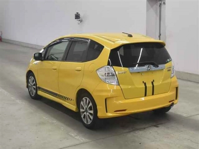 HONDA FIT HYBRID