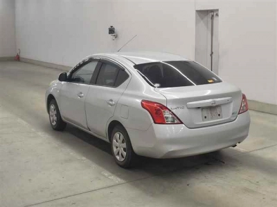 NISSAN TIIDA LATIO