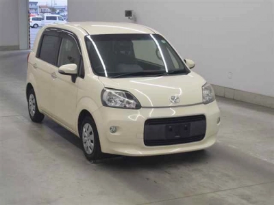 TOYOTA PORTE