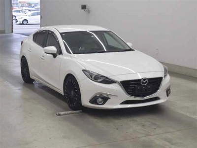 MAZDA AXELA HYBRID