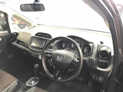 HONDA FIT SHUTTLE HYBRID
