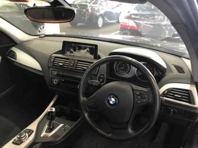 BMW 1 SERIES