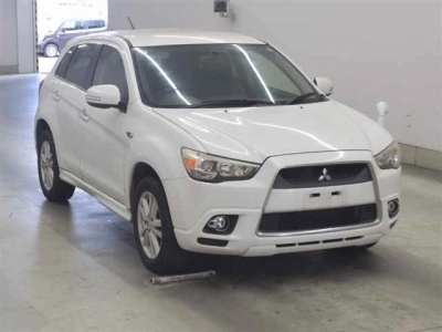 MITSUBISHI RVR