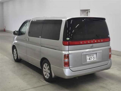 NISSAN ELGRAND