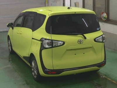 TOYOTA SIENTA