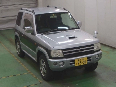 MITSUBISHI PAJERO MINI