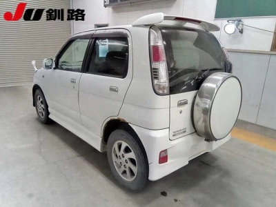 DAIHATSU TERIOS KID
