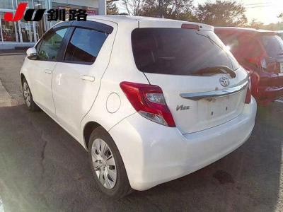 TOYOTA VITZ