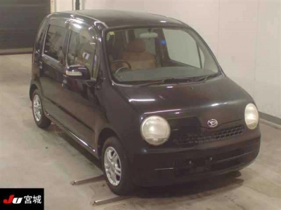 DAIHATSU MOVE LATTE