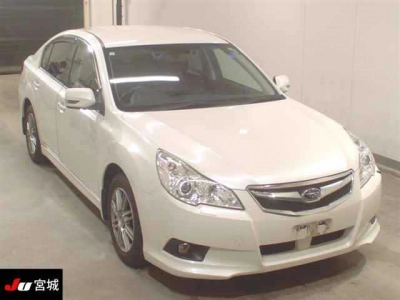 SUBARU LEGACY B4