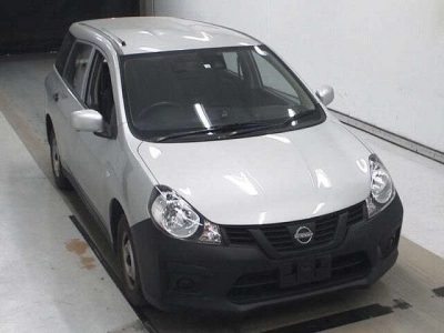 NISSAN AD