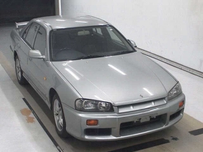 NISSAN SKYLINE